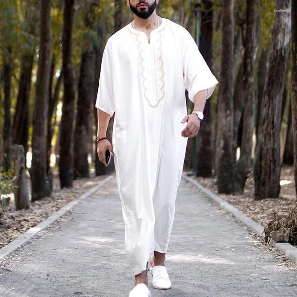 Ethnische Kleidung Weiße arabische muslimische Robe Herren Jubba Thobe Halbarm Saudi-Arabien Islamische Abaya Kaftan für Männer Mode locker lässig