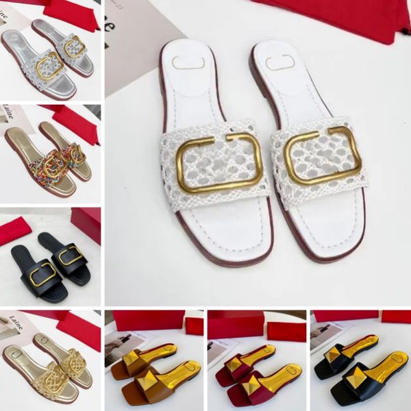 Con caja Marca famosa Zapatilla de playa Tacón plano clásico Diseñador de verano Chanclas de moda Diapositivas de cuero para mujer Zapatos de mujer Baño de hotel Sandalias sexy para mujer