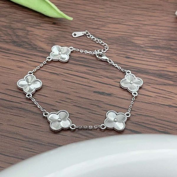 S925 Silver Lace Cem Pleated Four Clover Bracelet Edition Elegante requintado de alta qualidade personalizado de moda requintada BYM099