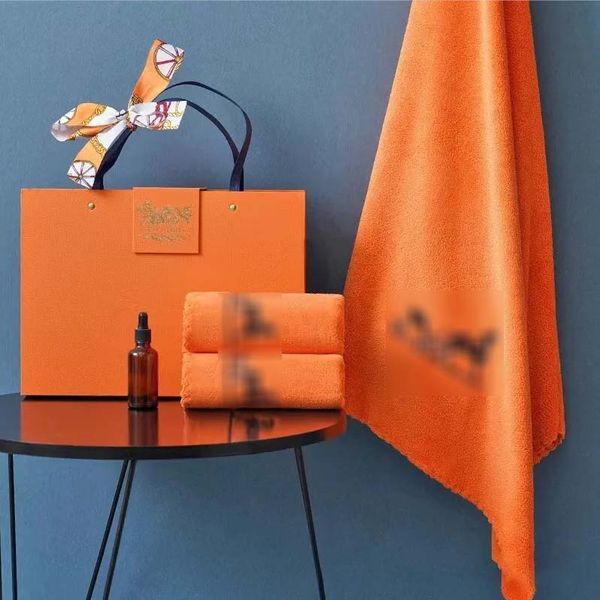 Designer Orange Toard Box de três peças Presente de férias High End Moda Toalhas para homens e mulheres em viagens de negócios