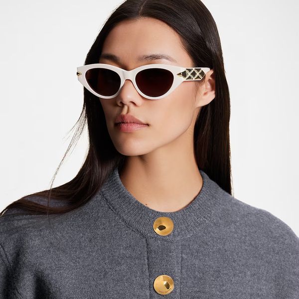 Cat-Eye-Sonnenbrille mit gebogenen Spiegelbeinen, Metall-Design, Punk, moderne Retro-Sonnenbrille für Damen und Herren, für Party-Urlaub