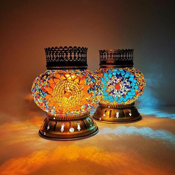 Lampade da tavolo Marocco Lampada turca a mosaico Camera da letto in vetro colorato fatta a mano Funziona a batteria e interruttore LED Wireless Night297w