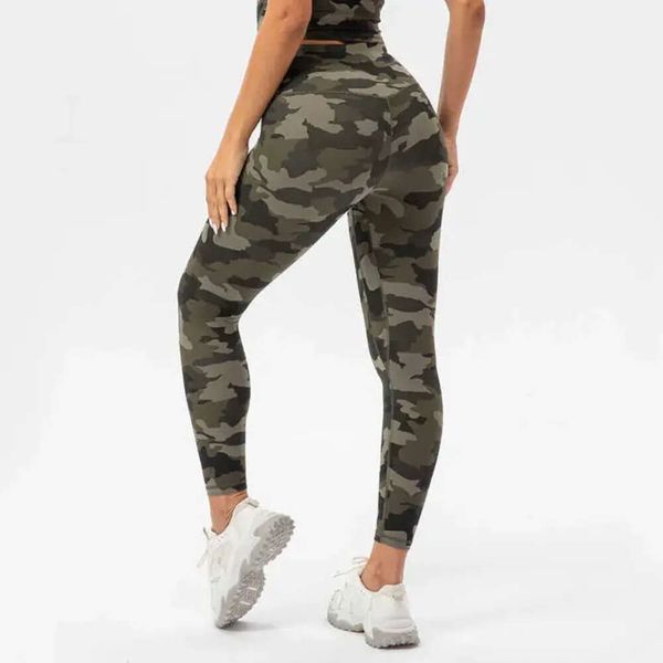 Yoga Capris Camo Spor Salonu Taytlar Moda Fiess Kadın Taytlar Doğrudan Sprey Baskılı Pantolon Spor Active Giyim Pantolonları 688SS 2023