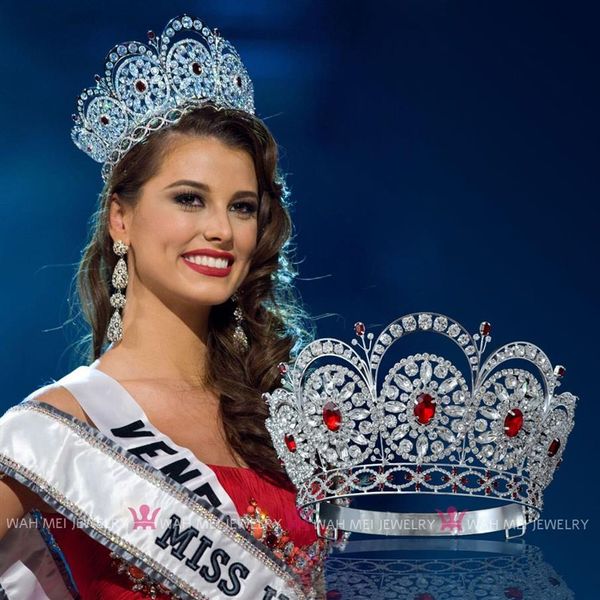 Miss Universo Pageant Crown Tiara di alta qualità Cerchi rotondi Pietra rossa Miscelazione fatta a mano Parrucchiere Fascia regolabile Mo249 C1902220293L