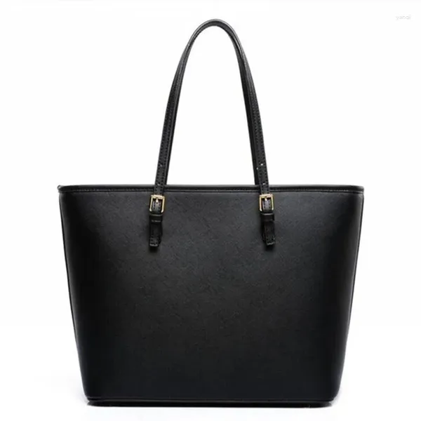 Sacos da noite Saco de grande capacidade 2023 Moda Mulheres Pu Couro Bolsa Breve Ombro Preto Branco Luxo Tote Shopper Designer