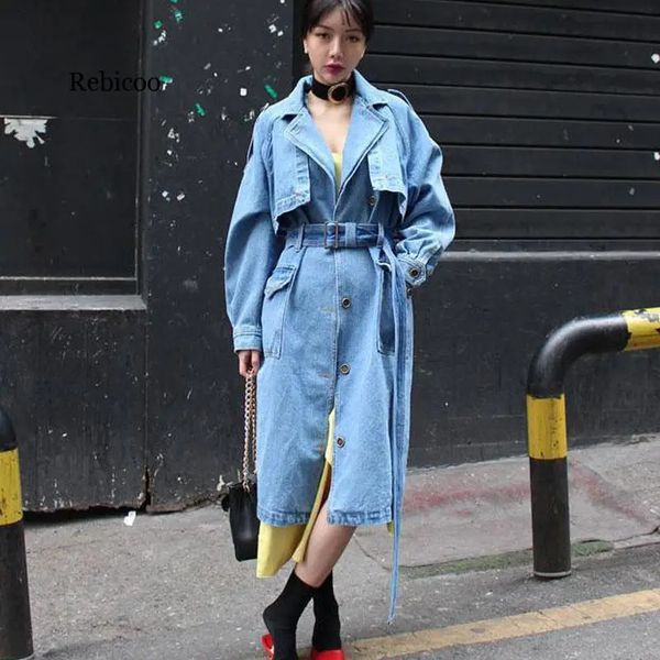 Trench da donna Primavera S-XL Cappotto lungo in denim coreano da donna con cintura High Street Allentato Casual Autunno Jeans Trench Outwear 231211