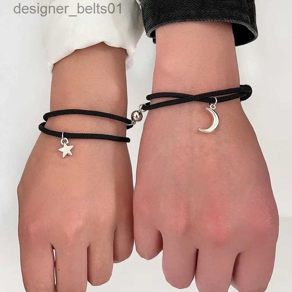 Charm Bilezikler 2pcs Moda Yıldız Ay Manyetik Kolye Çift Bilekler Kadınlar İçin El Yapımı Halat Zincir Bilezik Dostluk Minimalist Jewelryl231214