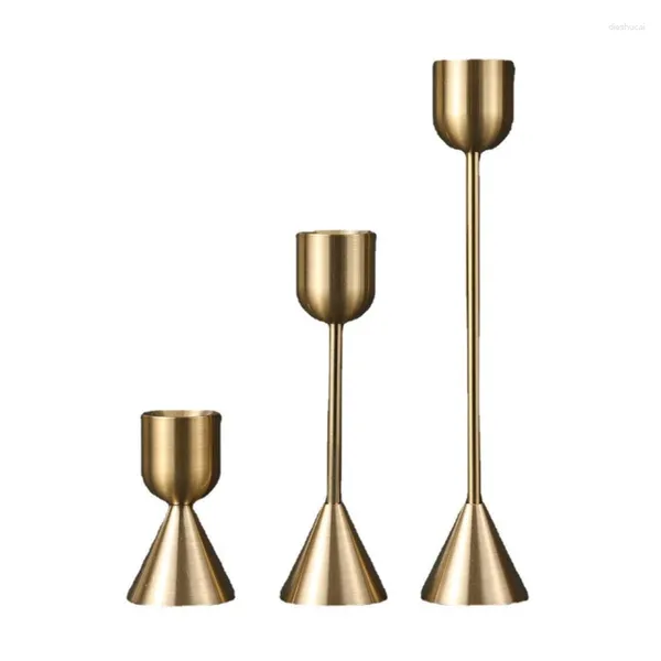 Candele in metallo 3pcs/set di candelabri colaio per la decorazione della festa di compleanno per matrimoni per il matrimonio