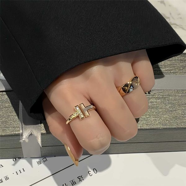 Designer -Marke High Version TFF TFF TT Ring Halb Diamond White Fritillaria Damen Doppel T18K Roségold Nicht -Fading Open Index Finger mit Logo