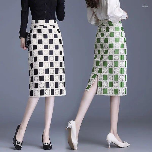 Юбки 2024, весна, корейский стиль, женская повседневная прямая юбка с высокой талией, клетчатая лоскутная кружевная ажурная длина до колена P337