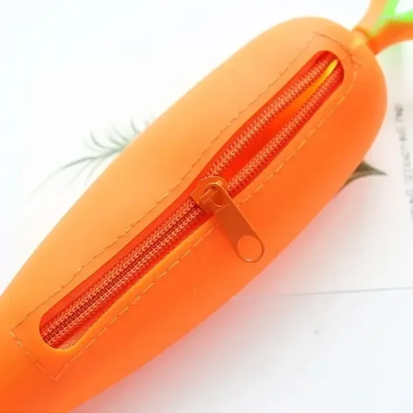 Kawaii forma de pão silicone cenoura caneta caso grande capacidade engraçado saco individual crianças presente escola bonito artigos de papelaria suprimentos