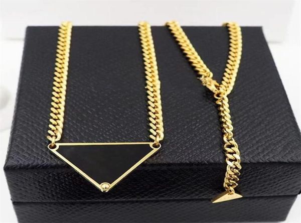 Frauen und Männer Designer Halskette Anhänger Luxus Design Schmuck Ohrringe Umgekehrtes Dreieck Hip Hop Punk Stil Paar Freundschaft Char3105921
