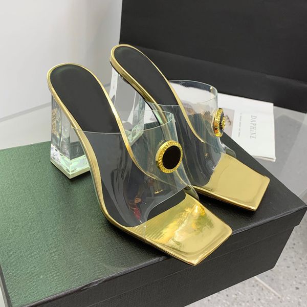 Alexa Glass Square Toe Slipper Cristal Bloco robusto Sandálias de salto alto Mulas PVC Mulheres Luxo Transparente Designer Dedo Aberto Deslizamento em Sapatos de Festa à Noite