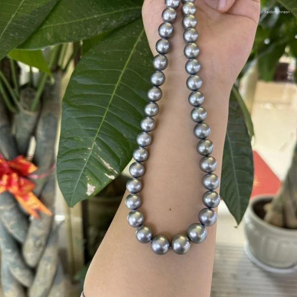Anhänger 10–12 mm Tahiti-Perlenkette aus platingrauem Meer, perfekter Kreis, leicht fehlerhafte, glänzende Perlenkette