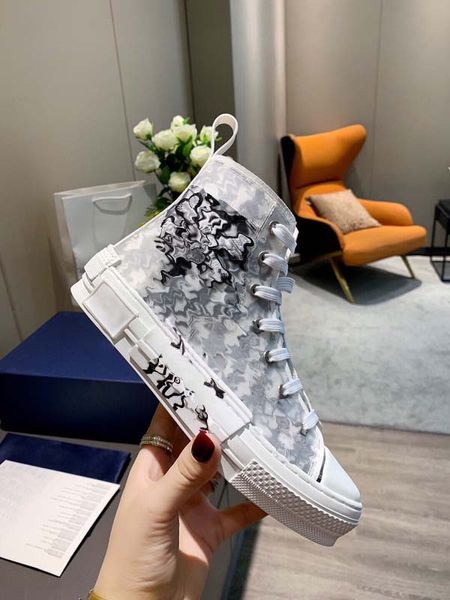 Scarpe da design uomo sneaker da donna con scarpe da bagno a piedi casual scarpe in pelle alta e bassa in pelle casual stampare classiche aoli casual ape di lusso sneaker all'aperto