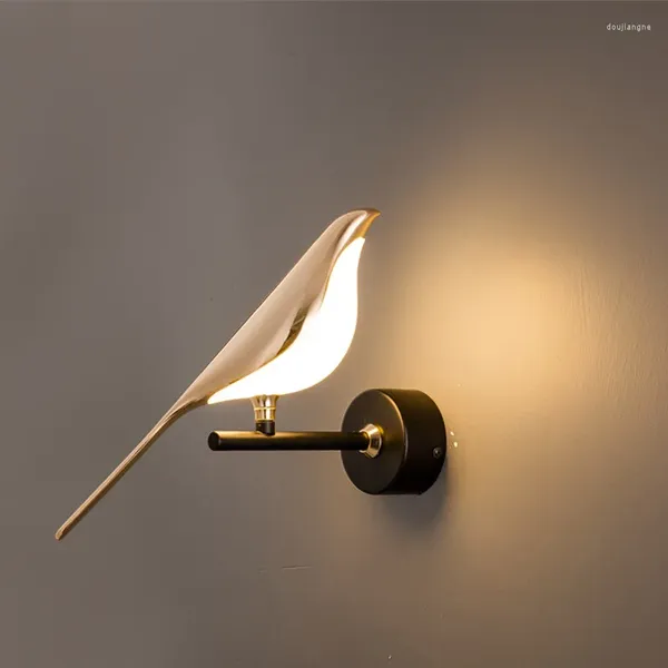 Lâmpada de parede moderna LED Golden Bird Cabeceira Pendurada Luz Novidade Rotativa Decoração do Quarto Foyer Sconce