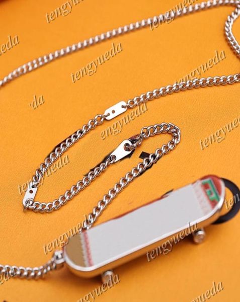Роскошный модельер скейтборд кулон ожерелья регулируемая цепь вращающийся шкив металлические выгравированные буквы для мужчин женщин Gift7031484