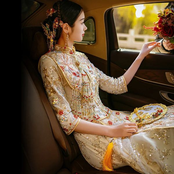 Abbigliamento etnico Champagne Oro Xiuhe Abito 2023 Sposa Cinese Tang Suit Temperamento Costume Fresco Matrimonio Top Luce di Lusso 231212