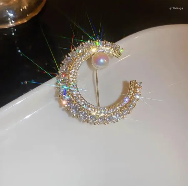 Broschen Weibliche Mode Weiß Kristall Nette Mond Für Frauen Luxus Gold Farbe Legierung Runde Kleine Perle Brosche Sicherheitsnadeln