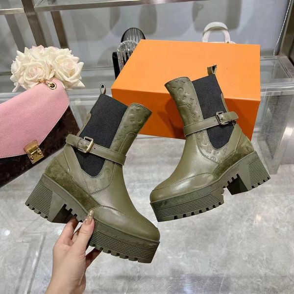 Laureate Platform Desert Boot Stivali da donna Designer Boot Lusso di alta qualità Mefropolis Flat Ranger Tacco grosso Frenum Martens stivali 13