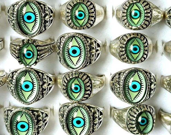 Intero 30 Mix Bulbo oculare Anello Design unico Evil Eyes Anelli in argento Vintage Uomo Donna Punk Rocker Cool Bands Uomo Ragazzo Gioielli Favor6287223