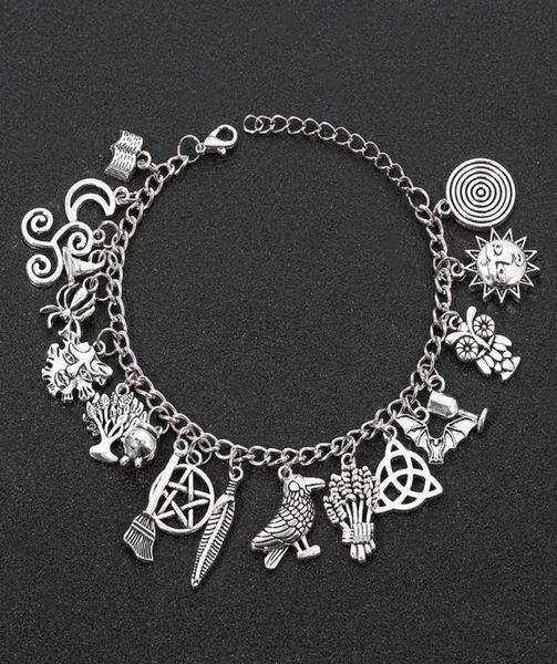 Charm-Armbänder, Halloween-Armband, reichhaltiger Anhänger, Stern, Mond, Horror, Spinne, magischer Besen, Punk, Weihnachten, Damenschmuck1529176