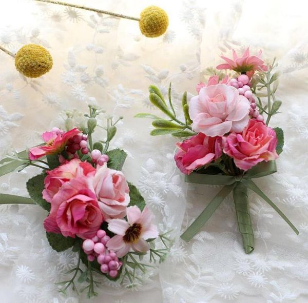 Simulação feita à mão flor de casamento padrinho noivo convidado boutonnieres corsage damas de honra noiva flores de pulso 15995189