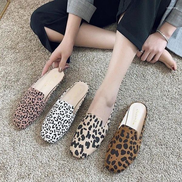Chinelos Sapatos Lisos Feminino Capa Toe Mulheres Verão Pantofle Luxo Slides 2023 Leopard Designer Tecido Borracha Básica PU Roma Leopa