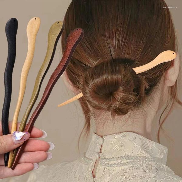 Grampos de cabelo estilo retro chinês de madeira artesanal esculpida hairpin oco para fora varas estilo feminino acessórios de jóias