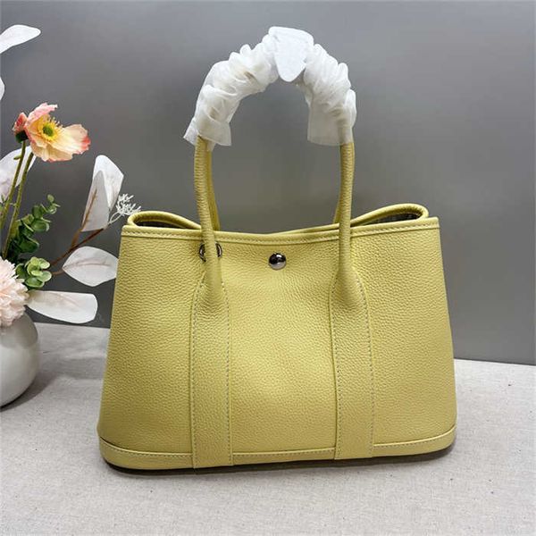 Фабрика оптовая оптом hremmmss Sady Tote Mags For Sale Mall Showraw Worder Leather Women Version Версия универсальная того имеет настоящий логотип