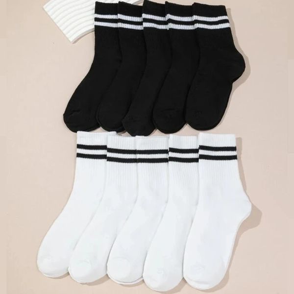 Спортивные носки, 10 пар, комплект средней длины с высокой трубкой, женский однотонный черно-белый комплект с параллельными перекладинами, модные женские модные женские носки с параллельными перекладинами 231212