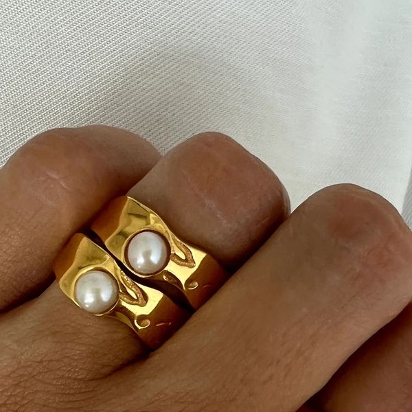 Anéis de casamento Uworld estilo vintage anel 18k pvd banhado a ouro pérola de água doce joias de aço inoxidável elegante acessórios de imitação 231212