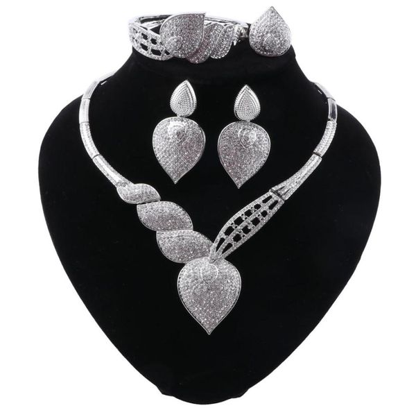 Nuovi orecchini di collana di cristallo dichiarazione Dubai set di gioielli indiani festa di nozze da sposa donne039s moda bigiotteria9104979