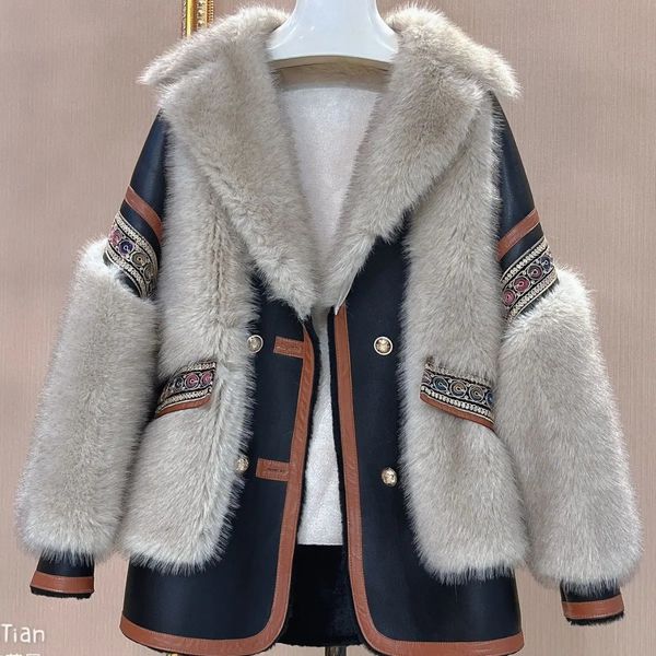 Giacca da donna in pelle finta autunno inverno Cappotto in pelliccia da donna Manica lunga Vintage Streetwear Marchio di lusso Giacche ispessite Bottoni 231212