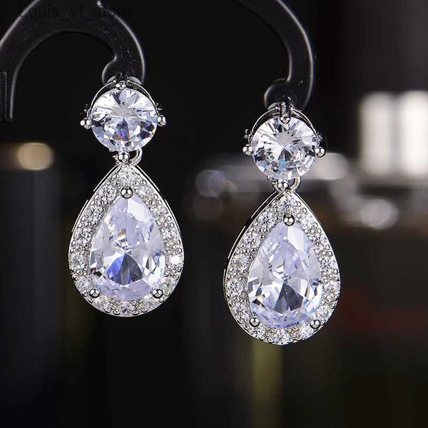 Projeto não perfurado, clipe de zircônia cúbica brilhante em brindes Dangle Water Grow Crystal Ear Clips for Women Wedding Bridal Jóias T231213