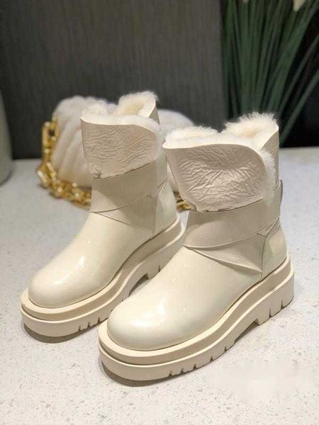stivali da donna alla moda pelliccia calda invernale uno stivale scarpe da neve all'aperto eversione capelli prezzo di produzione di fabbrica