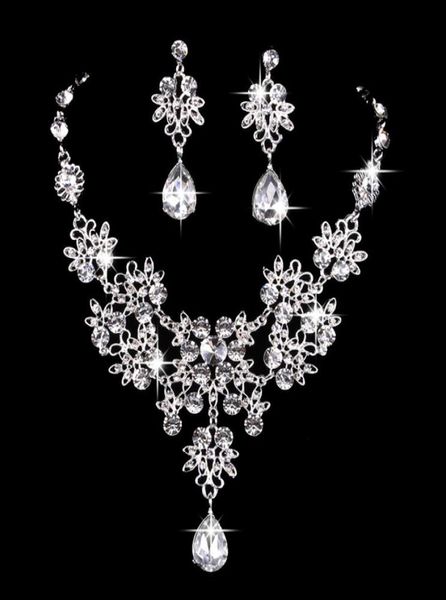 6 цветов женщин Bling Crystal Свадебный комплект ювелирных изделий серебряный бриллиант Свадебное ожерелье Висячие серьги для невесты Подружки невесты Ac6269668