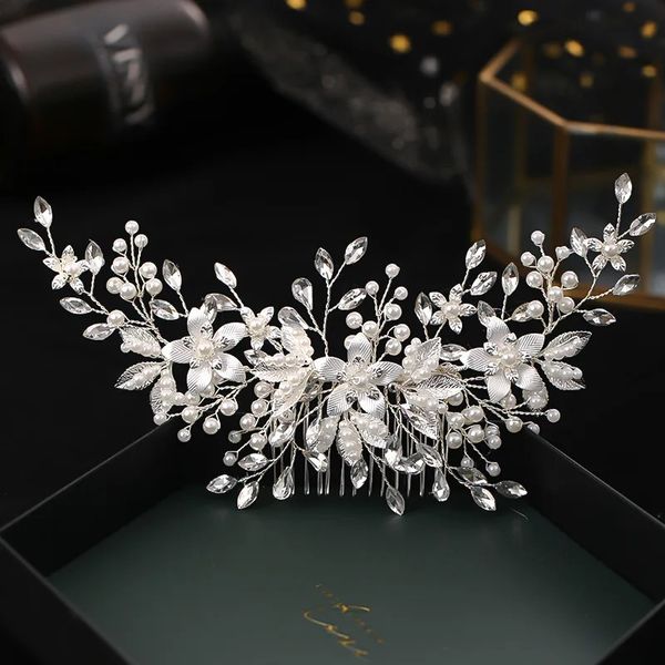 Stirnbänder Silber Blume Haar Kamm Clip Mädchen Handgemachte Legierung Perle Haar Braut Tiaras Hochzeit Haar Zubehör Kristall Haar Schmuck 231213