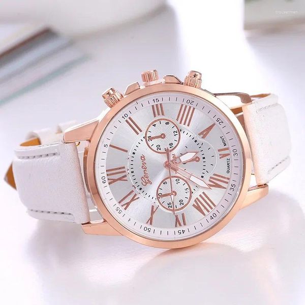 Relógios de pulso moda grande redondo número romano dial rosa banhado a ouro simples senhoras relógio de quartzo mulheres relógio de pulso