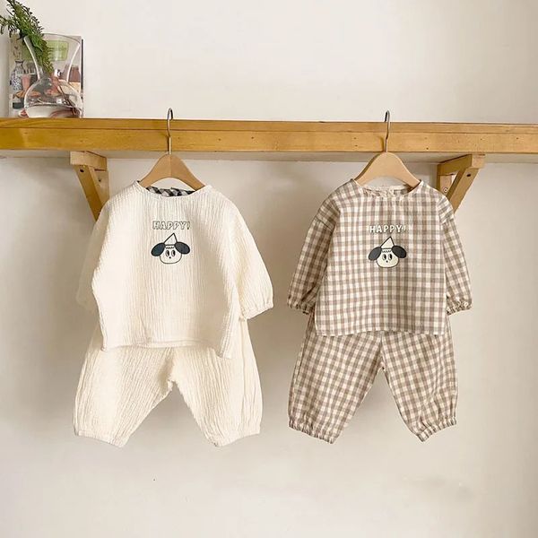 Kleidungssets Baby-Baumwoll-Leinen-Kleidungsset mit einfarbigem Cartoon-Freizeitoberteil und Hose, 2-teiliges Baby-Set, süße Jungen und Mädchen, bequeme Babykleidung 231214