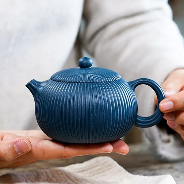 Garrafas de água 260CC Real Handmade Yixing Bule Azure Clay Xishi Pote Chaleira Chinesa Kung Fu Zisha Tea Set Pure Teaware 231214