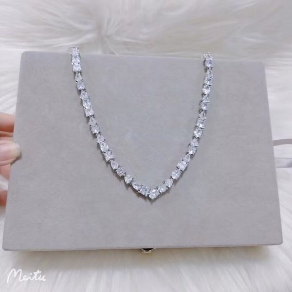 Ожерелье AAA с подвеской Moments Женское очаровательное ожерелье с драгоценными камнями Нерегулярное бриллиантовое колье