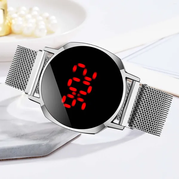 Armbanduhren Luxuriöse Mesh-Gürteluhr Damen Elektronische Anzeige Schmuck Geschenk für weibliche Freizeituhren Frauen