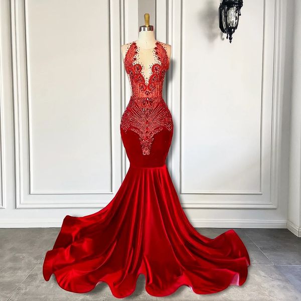 Neues langes Abschlussballkleid 2024 Luxus funkelndes Diamant Diamant Sexy Meerjungfrau Sheer Top Black Girl Red Velvet Abend Formale Geburtstag Gala Kleider Robe de Soiree