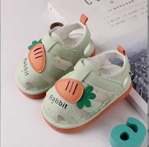 Sandali per bambini First Walkers Summer Whistle con fondo in tendine di mucca Cartoon Baby Calling Shoes Walking 231213