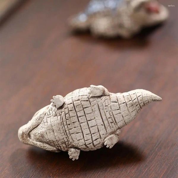 Set di ornamenti per figurine paffute fatte a mano con coccodrillo fatto a mano in ceramica a forma di Tea Pets per la collezione di cerimonie