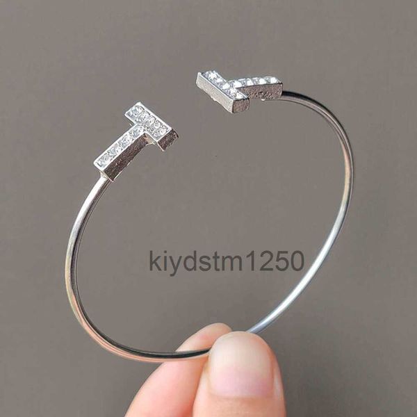 Armband 2023 Hot Selling Diamond Set Double T Open Damen Vielseitiges Kunsthandwerk Tiffan Designer-Schmuck für Damen PJIO