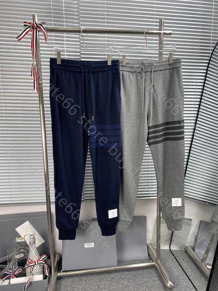 Clnr Pantaloni da uomo e da donna Pantaloni di marca di moda Thombrownsweatpant Run Directly by a Version Trendy Primavera Autunno Nuovo classico Tinto in filo Four Bar Casual