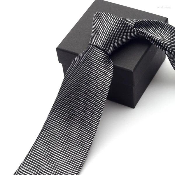 Papillon 2023 di alta qualità di marca moda formale nero bianco plaid 8 cm cravatta sposo cravatta da sposa spettacolo festa con confezione regalo