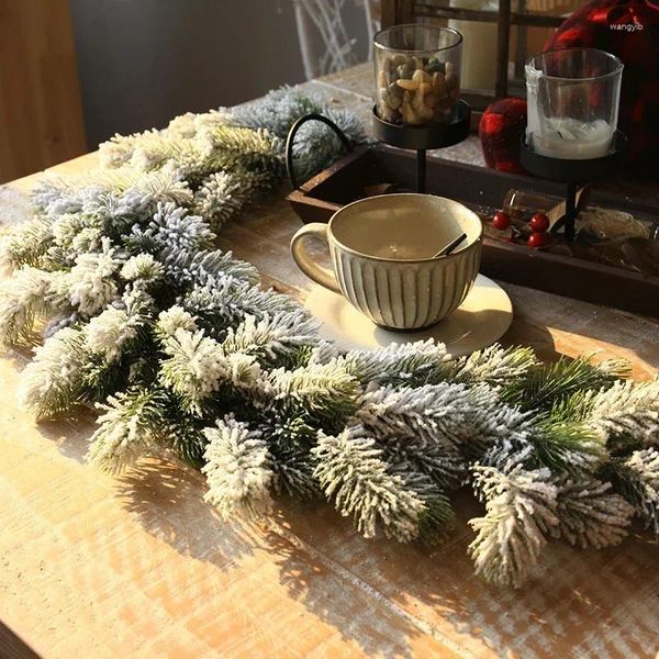 Flores decorativas simulação planta cedro delt imitação rattan guirlanda agulhas de pinho verde enfeites de mesa decoração de natal